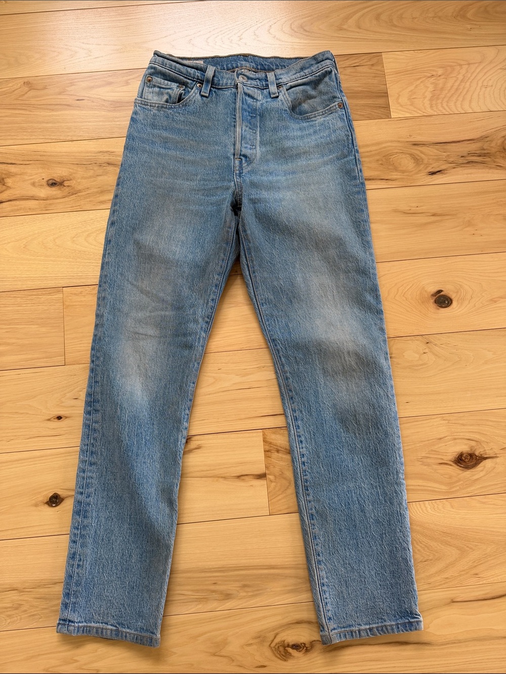 Levi’s 501 Light Wash Straight Leg Womens Size 26